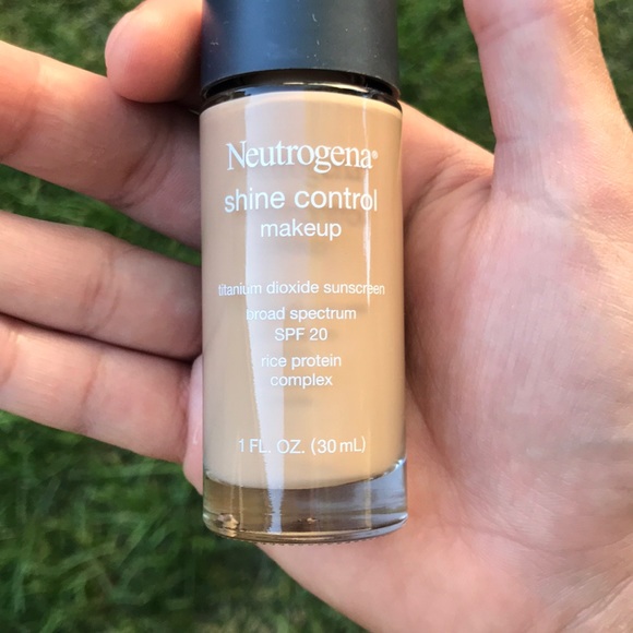 neutrogena shine control liquid makeup